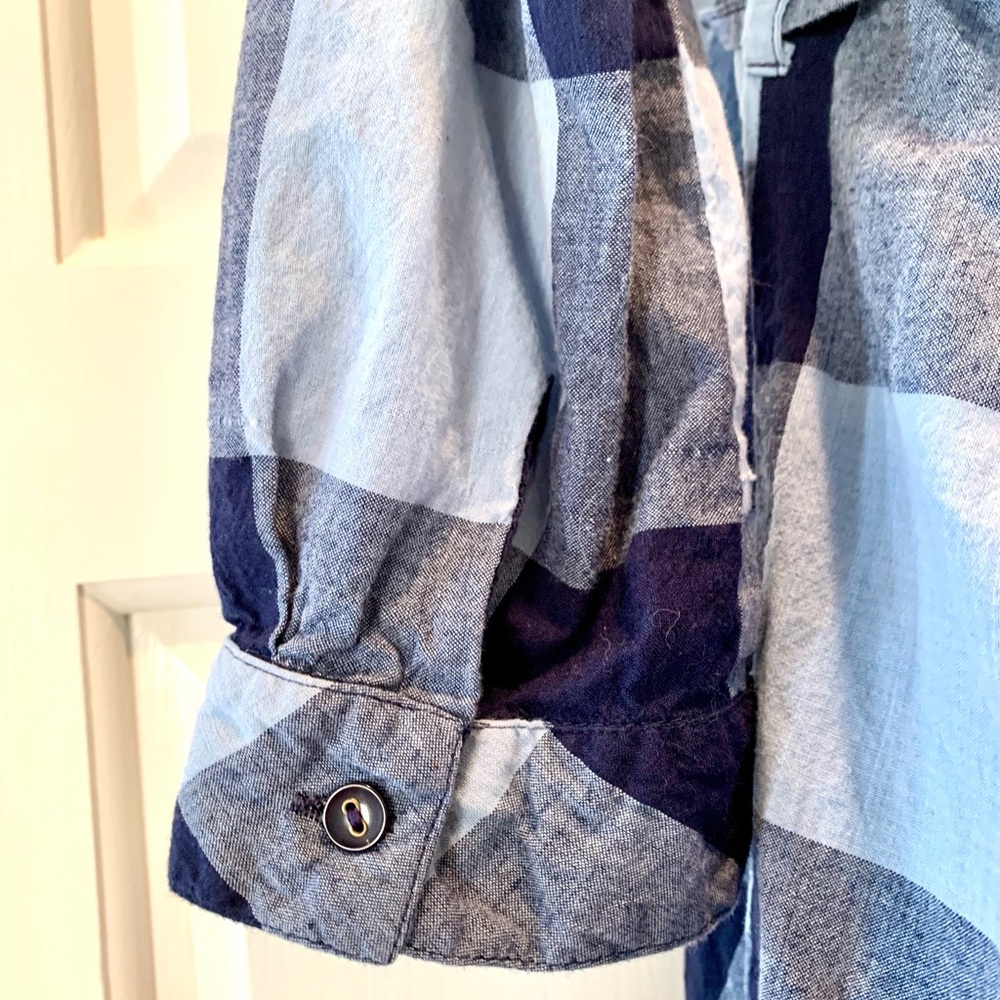 Prototype check button down v neck 100% cotton shirt, size M - Picture 5 of 6